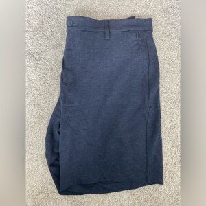Mizzen+Main navy shorts